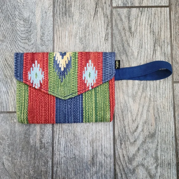 Coastal Cowgirl Cluch - Picture 4 of 9